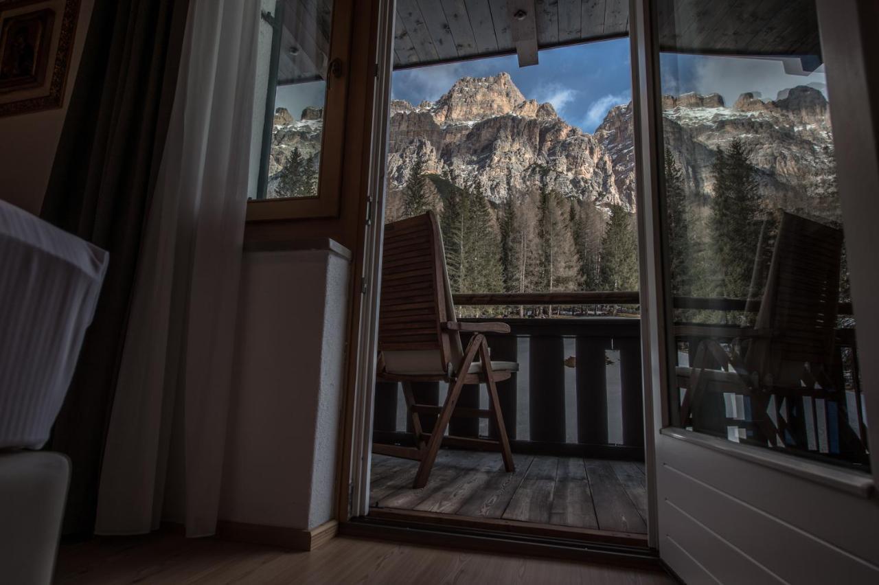 Hotel Ciasa Salares San Cassiano  Esterno foto