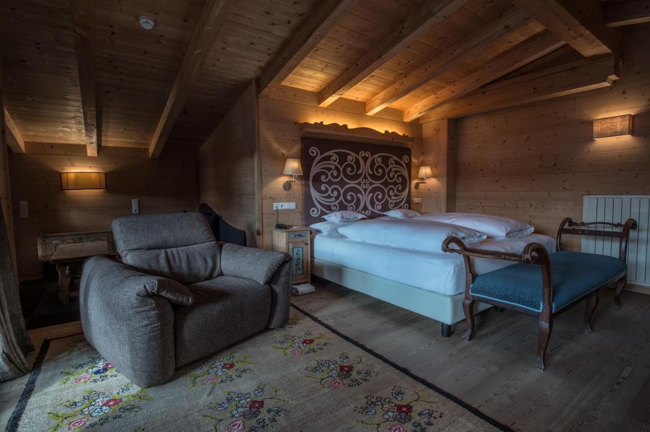 Hotel Ciasa Salares San Cassiano  Esterno foto
